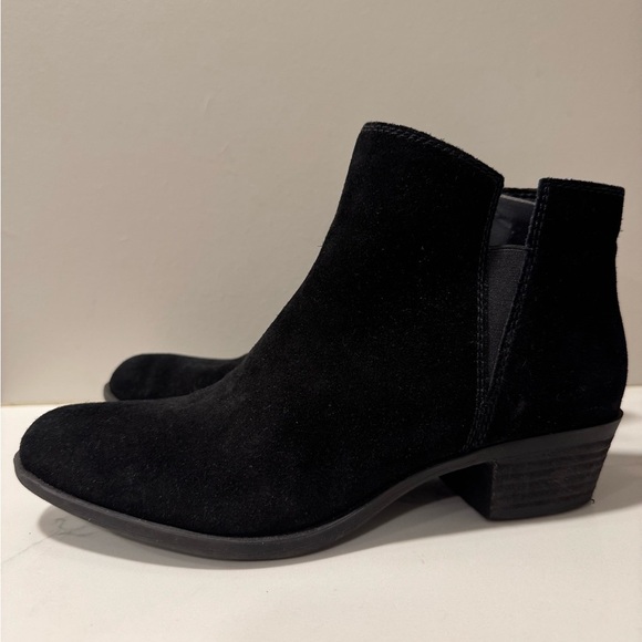 Lucky Brand Black Suede Bessie Ankle Booties - Picture 4 of 11